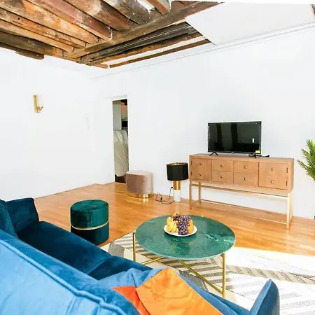 The Louvre & Rivoli - Cityapartmentstay * Parigi